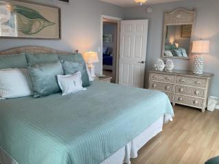 2111 - Shoreline Towers Unit Upgraded Condo- Free Beach Setup! - 2