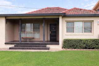Houses in Goulburn - 7