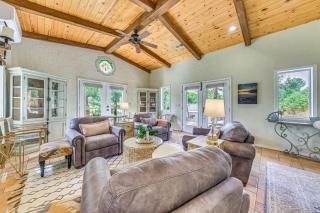 Ruidoso Retreat with Hot Tub and Patio! - 1