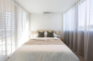 Oaks Canopy - Boutique 1 & 2 BR Apartments - 8