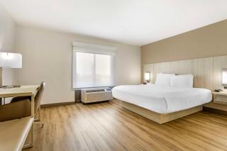 Best Western Plus Sugar Land-Stafford - 2