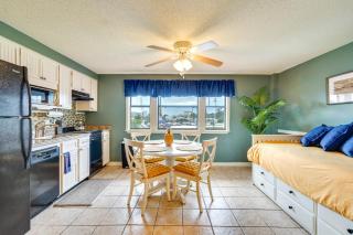 Charming Panama City Studio with Community Pool! - Panama City Beach - 1