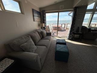 Oceanfront Cabin 6 W Jacuzzi &awe-inspiring View - Smith River - 2