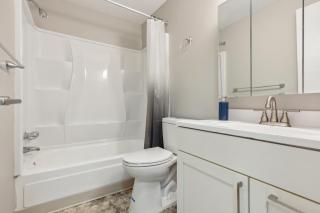 Scenic Towers 3020 I Cozy & Comfy I Free Parking - Parma - 4