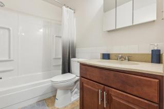 Scenic Towers 3105i Cozy & Comfy I Free Parking - Parma - 6
