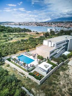 Family friendly apartments with a swimming pool Novalja, Pag - 15882 - Novalja (Novaglia) - 0