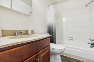 Midtown 3402i Cozy & Comfy I Free Parking - Parma - 6