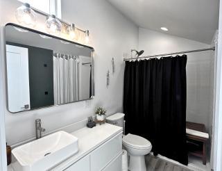 5 Min IU, Private Parking, Sunlit & Cozy Guesthouse - Bloomington - 6