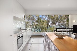 Little Cove Escape, Ocean Views & Tranquility - Noosa Heads - 4