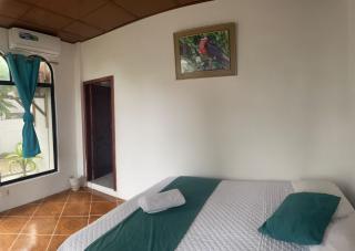 Hostal Muro De Las Lagrimas with high speed internet Starlink - Puerto Villamil - 5