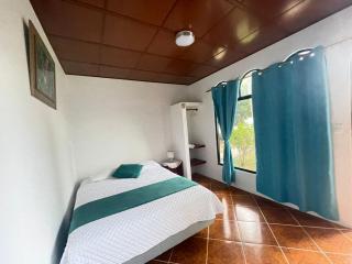 Hostal Muro De Las Lagrimas with high speed internet Starlink - Puerto Villamil - 9