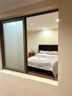 Grande y exclusivo, Cuenca cerca Parque Calderon, Mall del Río Seguridad 24 horas, 3 parqueos - Turi - 8