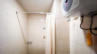 Good Place Studio Apartment at Vida View Makassar By Travelio - Pampang - 3
