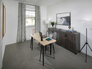 Family-Friendly 4BR Escape Work, Play, Relax! - Litchfield Park - 6