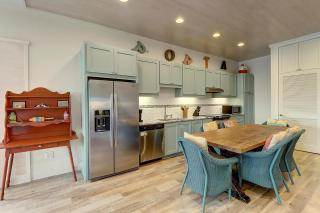 Endless Summer TC 2302 - Port Aransas - 1