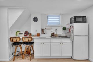 Near NYC Affordable Luxury Stay Walk to Riverside View - 2