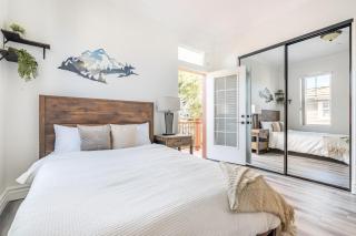 Sea La Vie 4 bedrooms near beach, backyard lounge - Encinitas - 7
