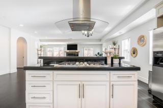 Sea La Vie 4 bedrooms near beach, backyard lounge - Encinitas - 6