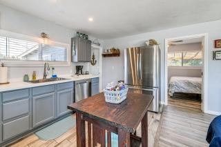 Updated Home 2 Mi to Beach in Crescent City! - 1
