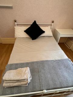 Angel House - Plumstead - 7