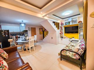Calm House near Enchanted Kingdom Sta Rosa with Free Parking, Wifi, Netflix - Santa Rosa - 5
