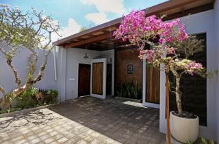 HomeSix Bali - 1