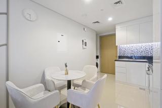 1 Bed In Upscale Neighbourhood Business Bay - Dubai - 6