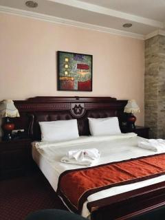 Hotel Royal - 2
