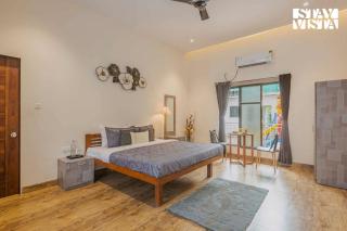 Sundream Palms by VEO - Part of StayVista with Pool, Lawn, BBQ - Alībāg - 3
