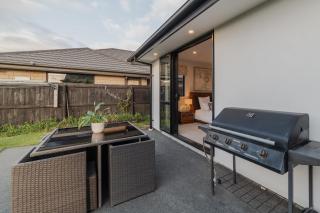 Sunlit Sanctuary with Private Patio in Wigram - Christchurch - 1
