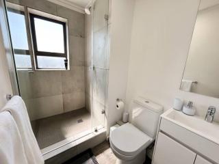 Chic 1-Bedroom Retreat with Mountain Views - Le Cap - 6