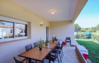 Gorgeous Home In Vagnas - Vagnas - 9