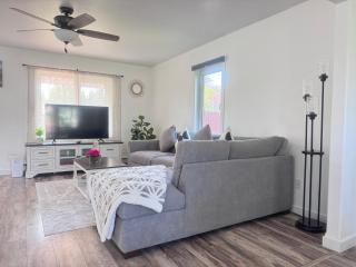Cozy Stay Retreat - Fairbanks - 7