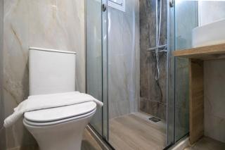 Elegant Suite near Beach 7 - Ayía Marína - 9