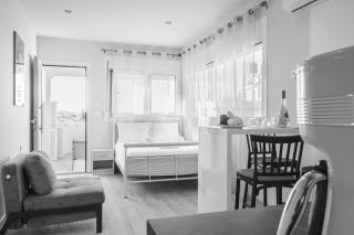 Elegant Suite near Beach 7 - Ayía Marína - 8