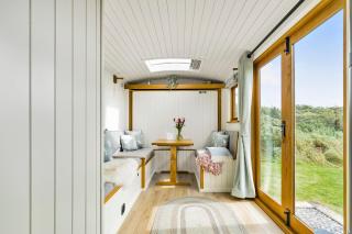 Fferm Fach By Birch Stays - Llandegfan - 9