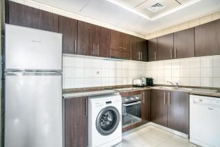 Blueground Bay Central gym pool elevator DXB-792 - 5