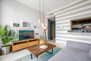 Blueground Downtown BK view pool gym DXB-130 - 9