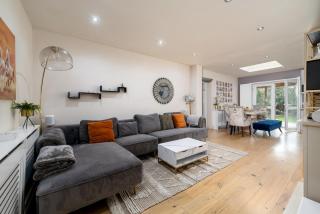 GuestReady - Family house retreat in Wembley - Preston - 0