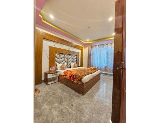 Hotel TAJ inn, Srinagar - Srinagar - 9