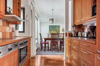 2 Bedroom Apartment with Canal View, Private Sauna, Sun Deck and EV Parking - 6