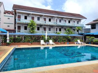 Rabbit Mansion Patong Hotel - Patong - 0