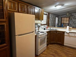 Woolen Lake House - - 2