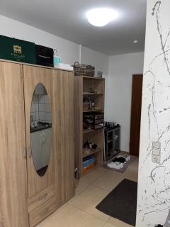 Eine ruhige Wohnung mit eigenem Bad und küche - 1