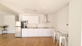 Moderno y lujoso apartamento CASTELAR - 8