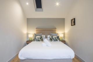 King Deluxe Ensuite with Courtyard View - Venn - Cambridge - 3