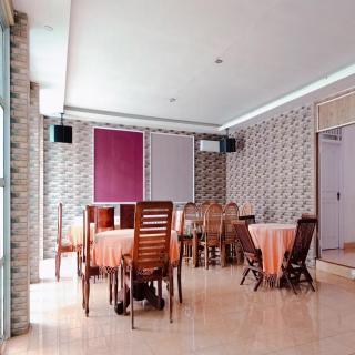 RedDoorz Syariah at Hotel Dafiz Ananda Ujung Padang - - 3