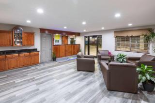 Days Inn by Wyndham Baytown TX - Baytown - 7