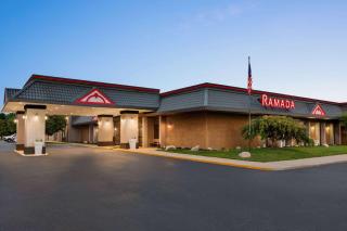 Ramada by Wyndham Alpena - Alpena - 9