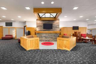 Ramada by Wyndham Alpena - Alpena - 5